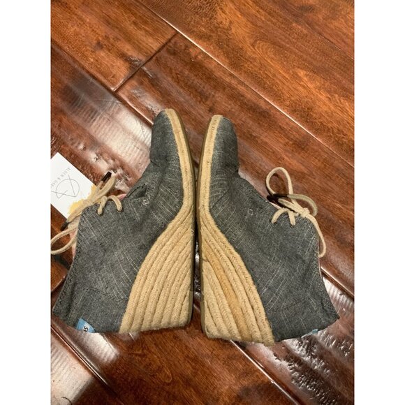 TOMS Blue Chambray Espadrilles Wedge Heels, Size 7.5 (US) - Picture 5 of 7